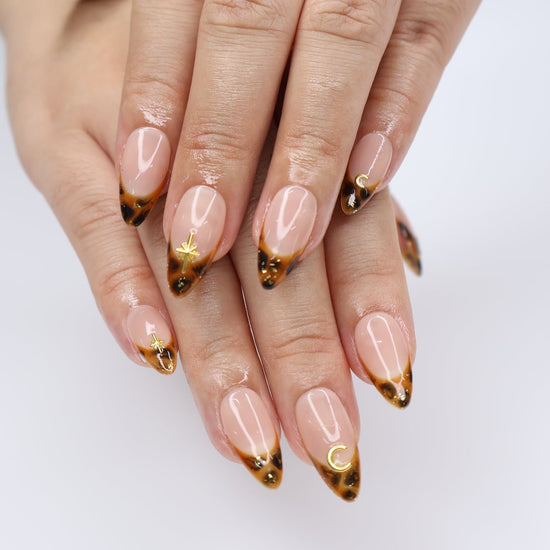 tortoise-shell handmade press on nails - Celestial Timeless made by lilynailsart gold charms tortoise brown tip nail press on nailLong press-on nails
French tip press-on nails
Matte press-on nails
Glitter press-on nails
Ombre press-on nails
Nude press-on nails
Almond press-on nails
Coffin press-on nails
Stiletto press-on nails
Square press-on nails
Chrome press-on nails