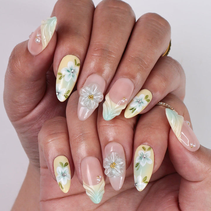 Spring Press On Nail Sets, Wedding Nail Sets & The Maximal vs. Minimal Press On Nail Movement