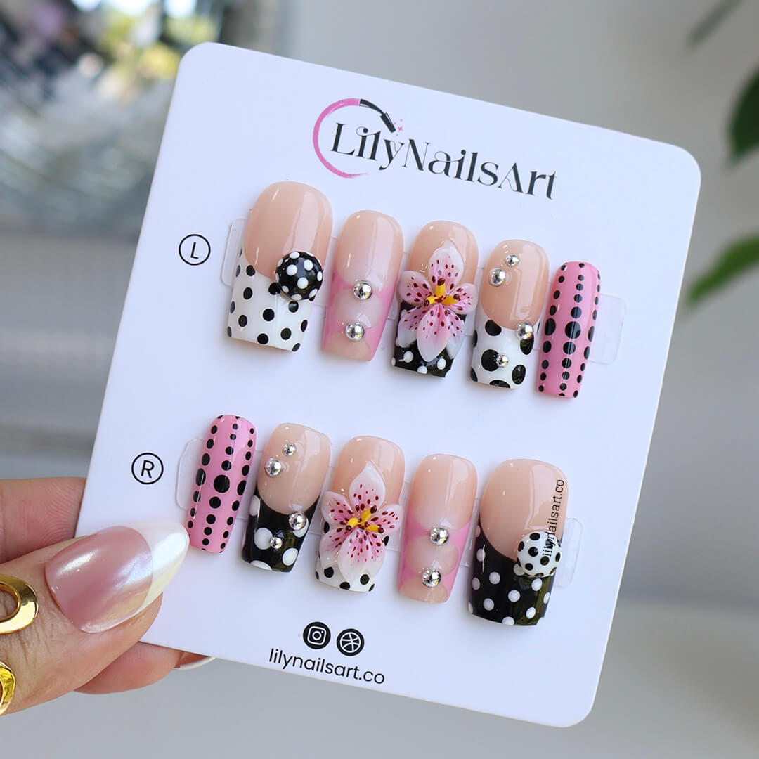Sweet Dot Bloom