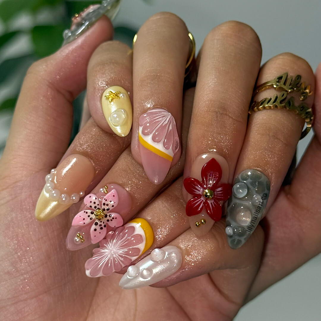 3D summer nails with sculpted red flowers, starfish, seashells, pearls, and soft ocean textures in nude, blush, and sea-glass green tones — luxury handmade press on nail , reusable false nails — perfect for romantic summer looks, beach weddings, or resort vacations.