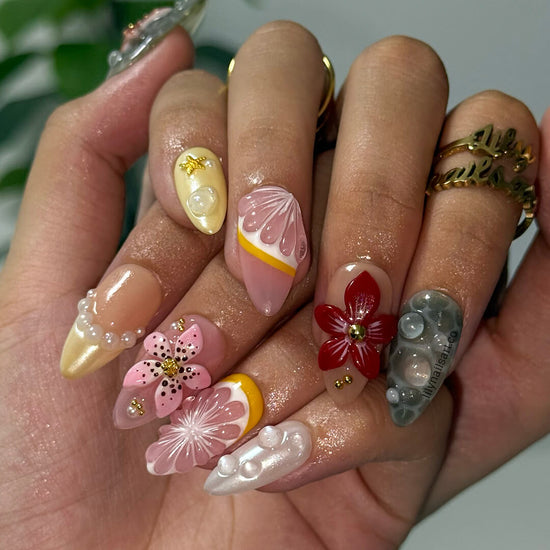 3D summer nails with sculpted red flowers, starfish, seashells, pearls, and soft ocean textures in nude, blush, and sea-glass green tones — luxury handmade press on nail , reusable false nails — perfect for romantic summer looks, beach weddings, or resort vacations.