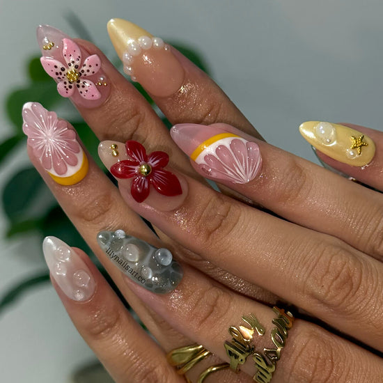 3D summer nails with sculpted red flowers, starfish, seashells, pearls, and soft ocean textures in nude, blush, and sea-glass green tones — luxury handmade press on nail , reusable false nails — perfect for romantic summer looks, beach weddings, or resort vacations.