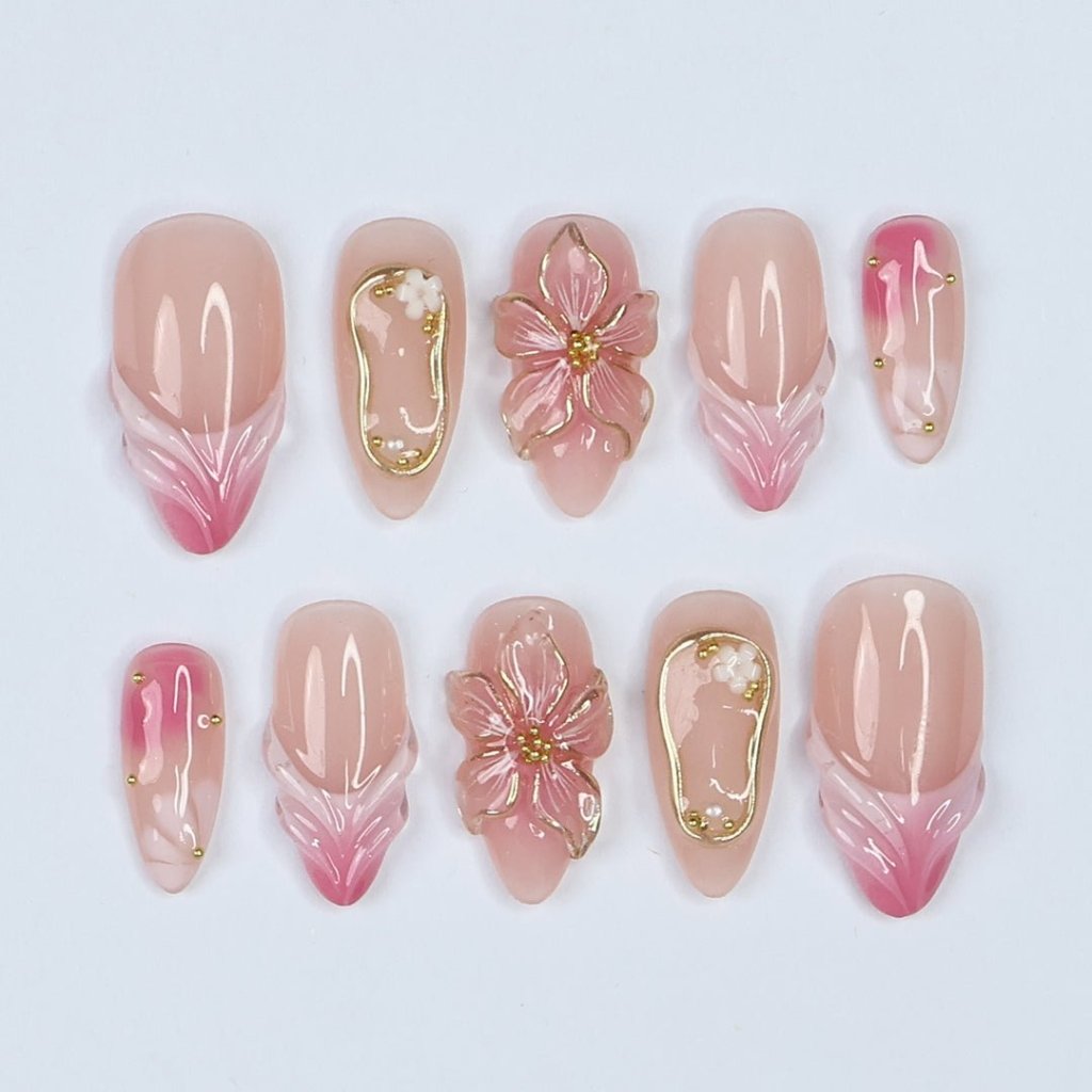 blush bloom press on nails pink press on nails pink nails pink pressons spring nails spring nail art beautiful nail art hand painted nails gold nails gold press on nails front