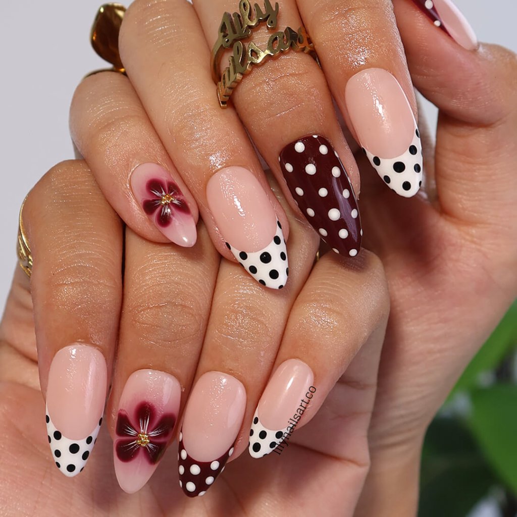 Velvet Dottie | Handmade Press On Nails by lilynailsart.co – LILY